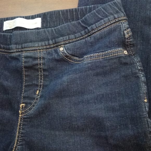 Signature Levi Strauss Totally Shaping Pull On Skinny Jean Jeggings - Picture 4 of 10